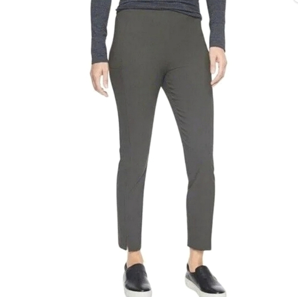 VGUC Athleta Wander Slim Pants Size 2 Petite Olive